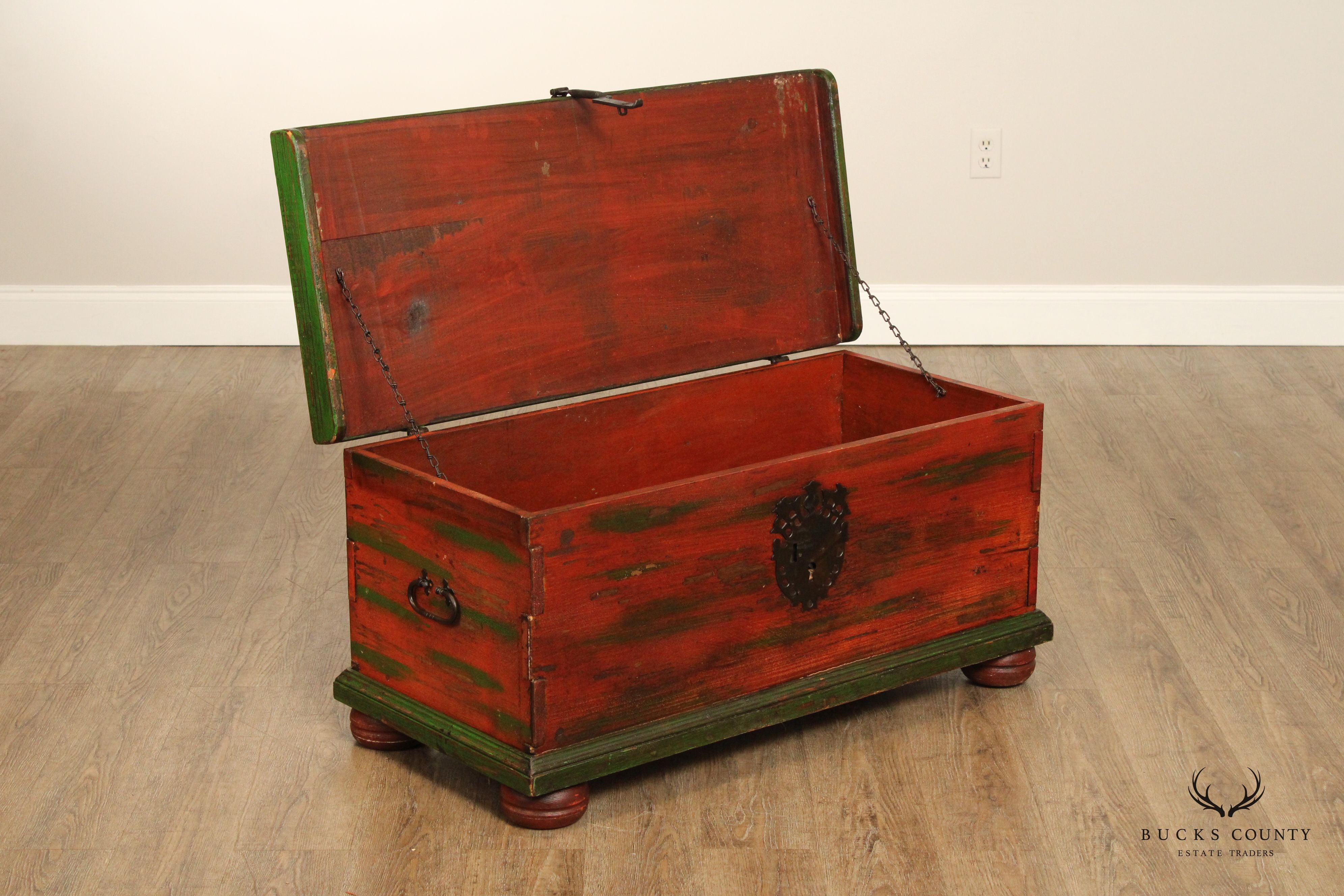 VINTAGE ORNATE HAND PAINTED BESPOKE TRUNK WTH IRON STRAP HINGES