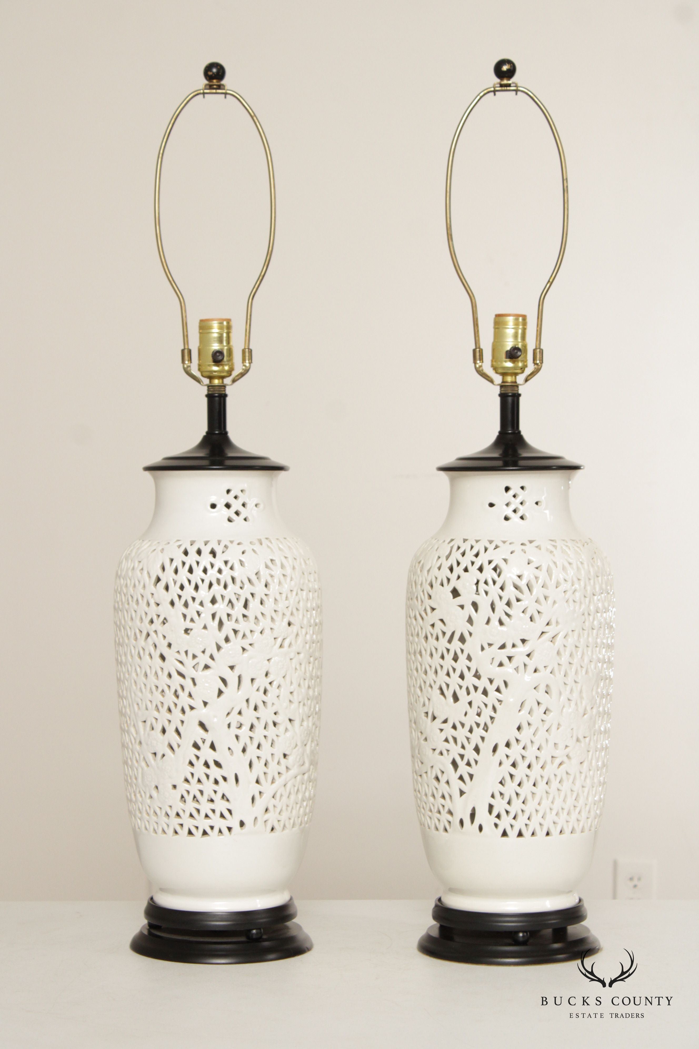 Chinoiserie Pair Of Reticulated Blanc De Chine Table Lamps