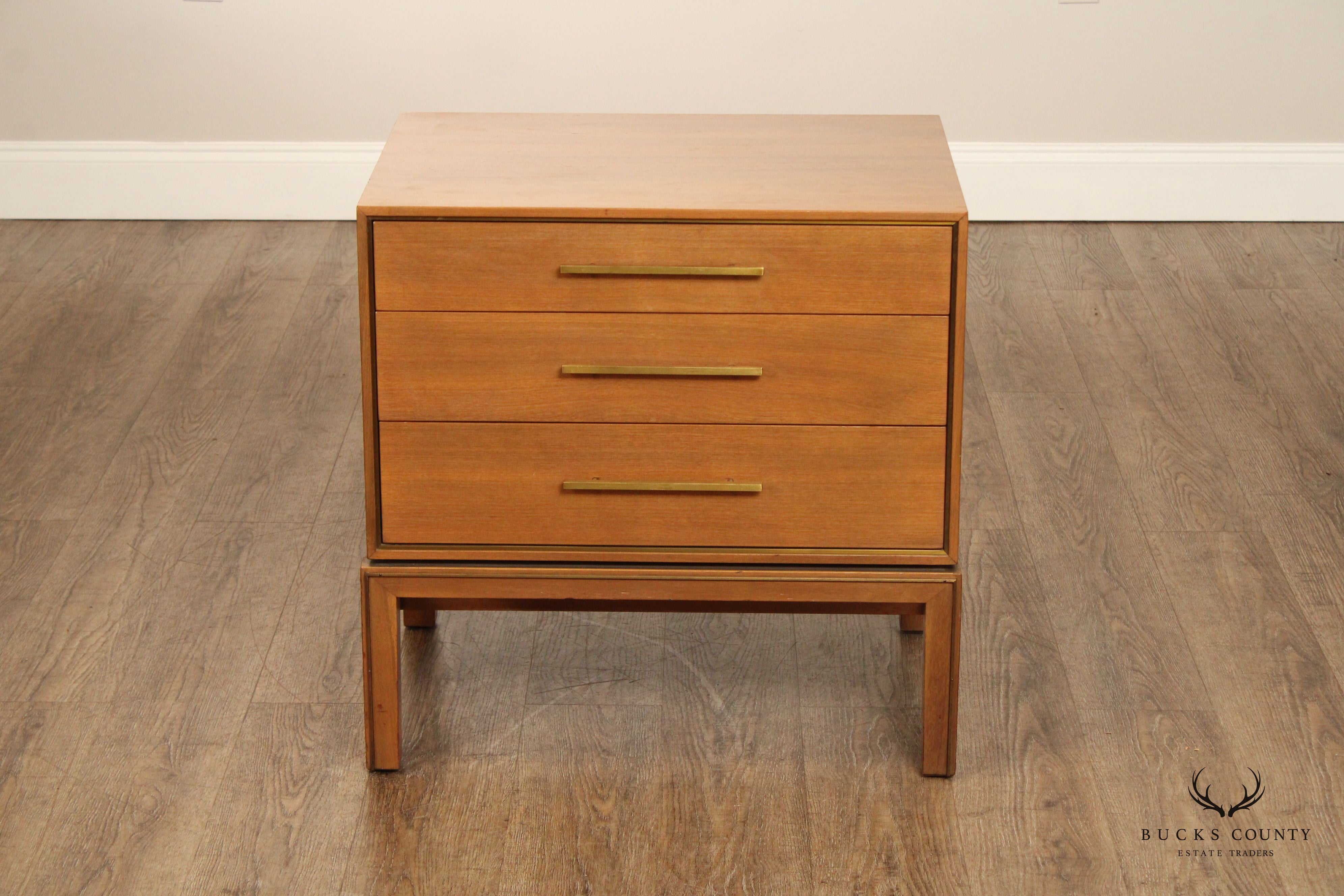 Johnson Furniture Co. Mid Century Modern Pair Of Walnut Chest Nightstands