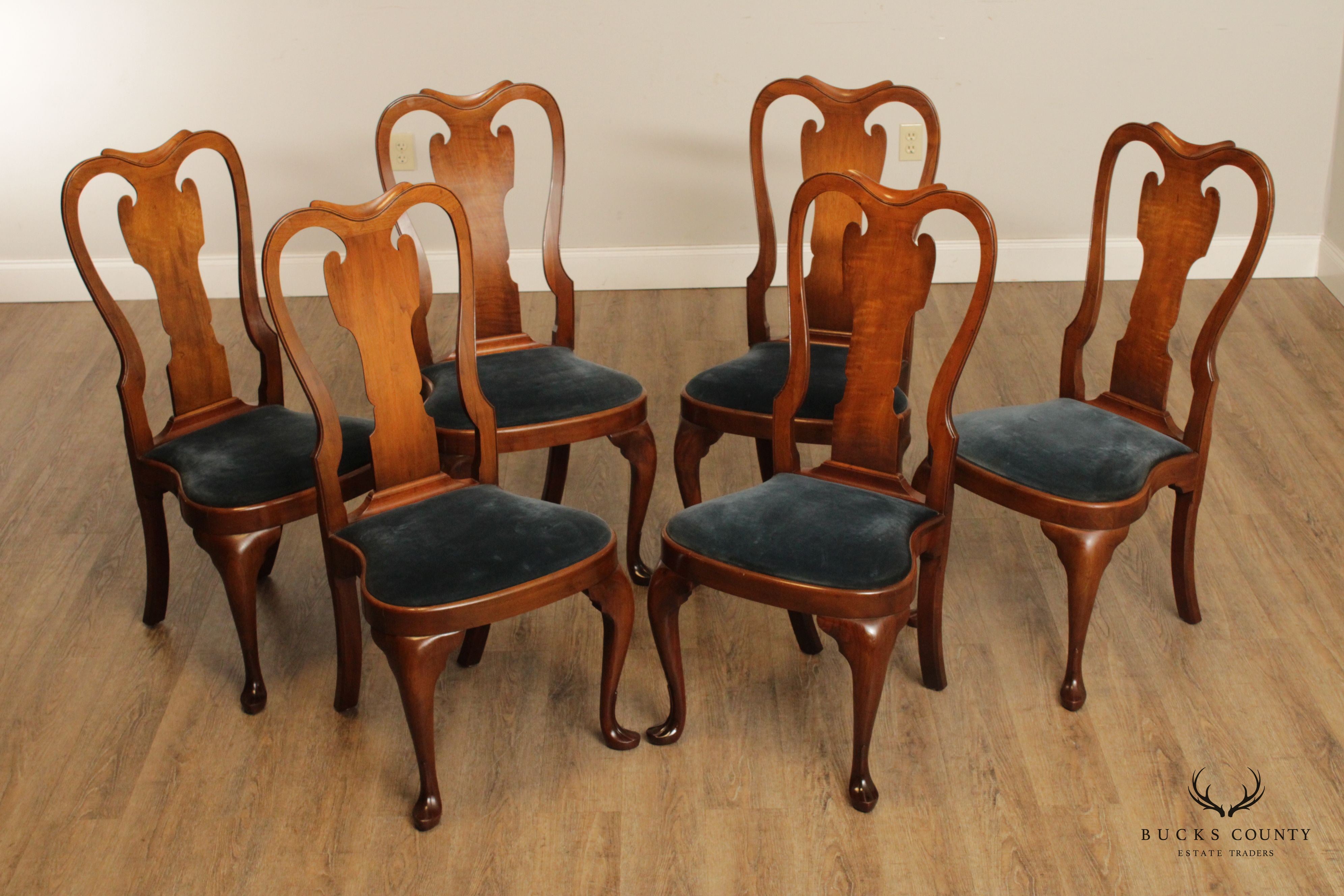 Queen Anne Style Bench Made Set of 6 Walnut Dining Chairs