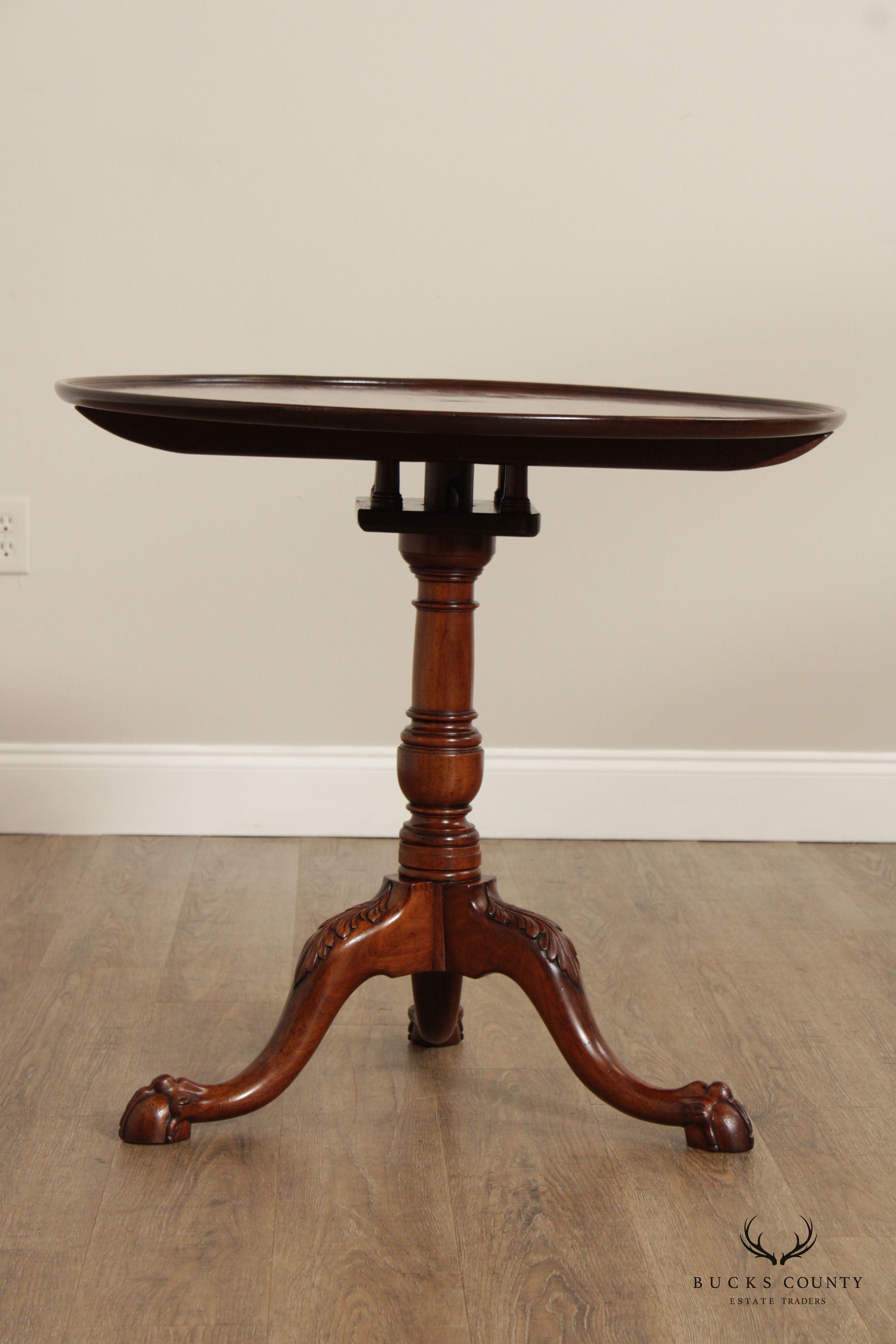 18th Century Philadelphia Mahogany Chippendale Style Tilt Top Tea Table