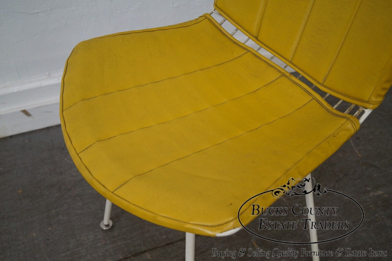 Knoll Vintage Bertoia White Wire Side Chair w/ Yellow Cushion