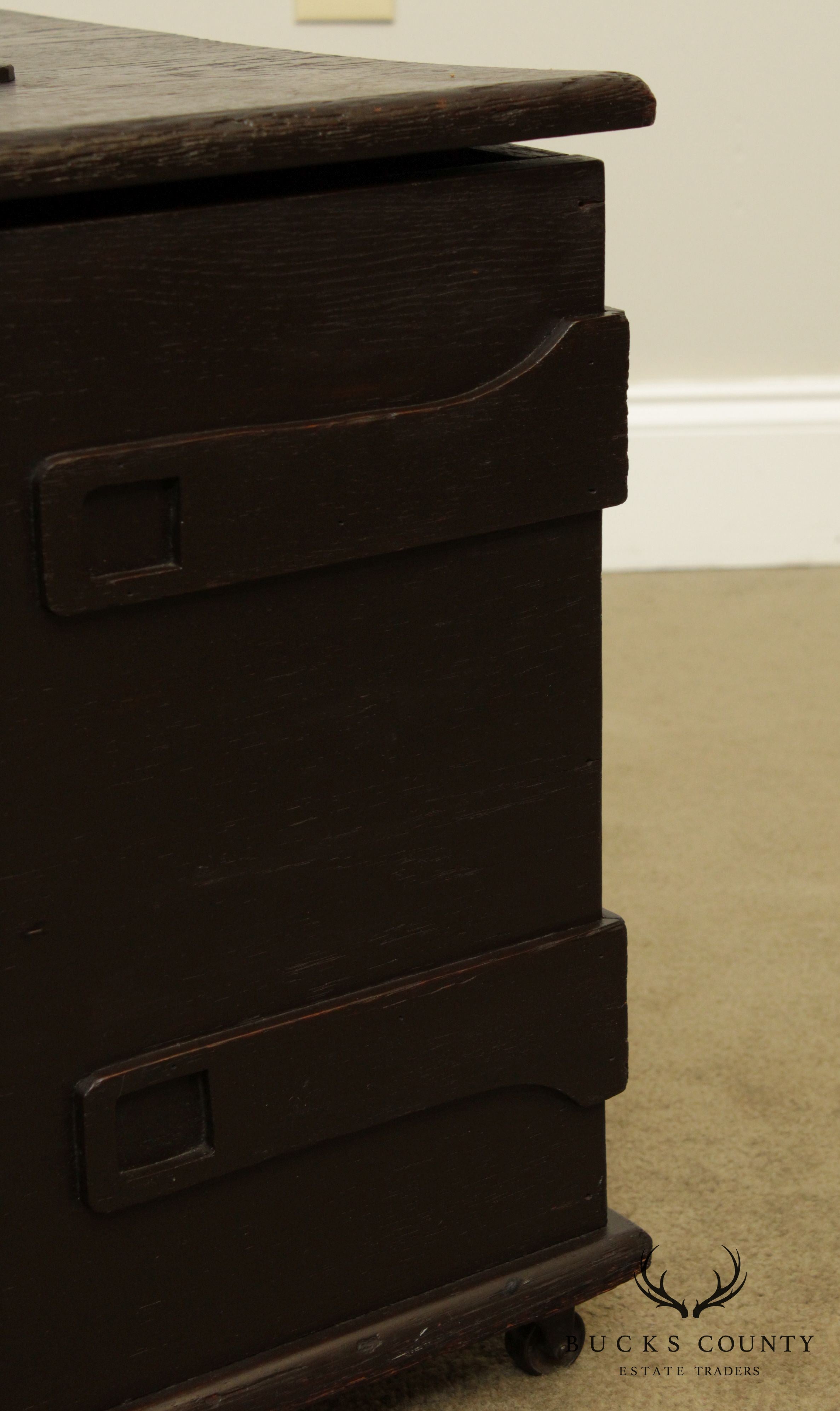 Antique Arts and Crafts Oak Lidded Storage Chest