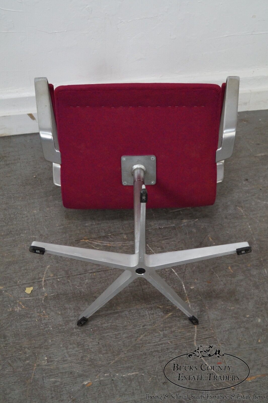 Fritz Hansen Mid Century Modern Swivel Oxford Aluminum Frame Office Arm Chair