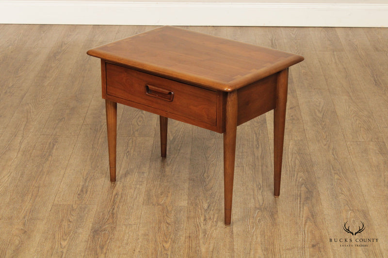 Lane Mid Century Modern Pair of Walnut Acclaim One-Drawer Side Tables