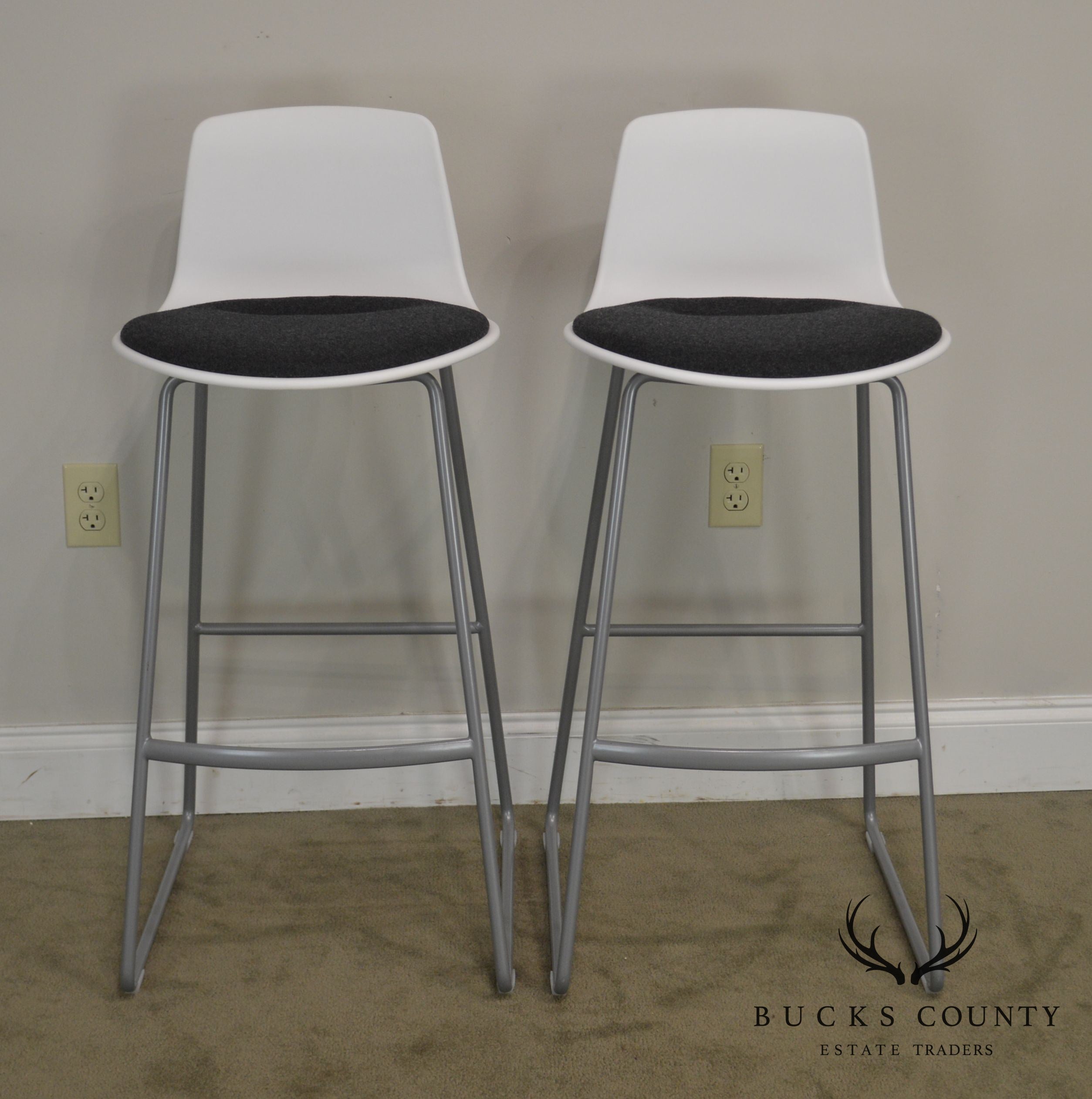 Steelcase Coalesse Enea Lottus Pair Sculpted Sled Bar Stools