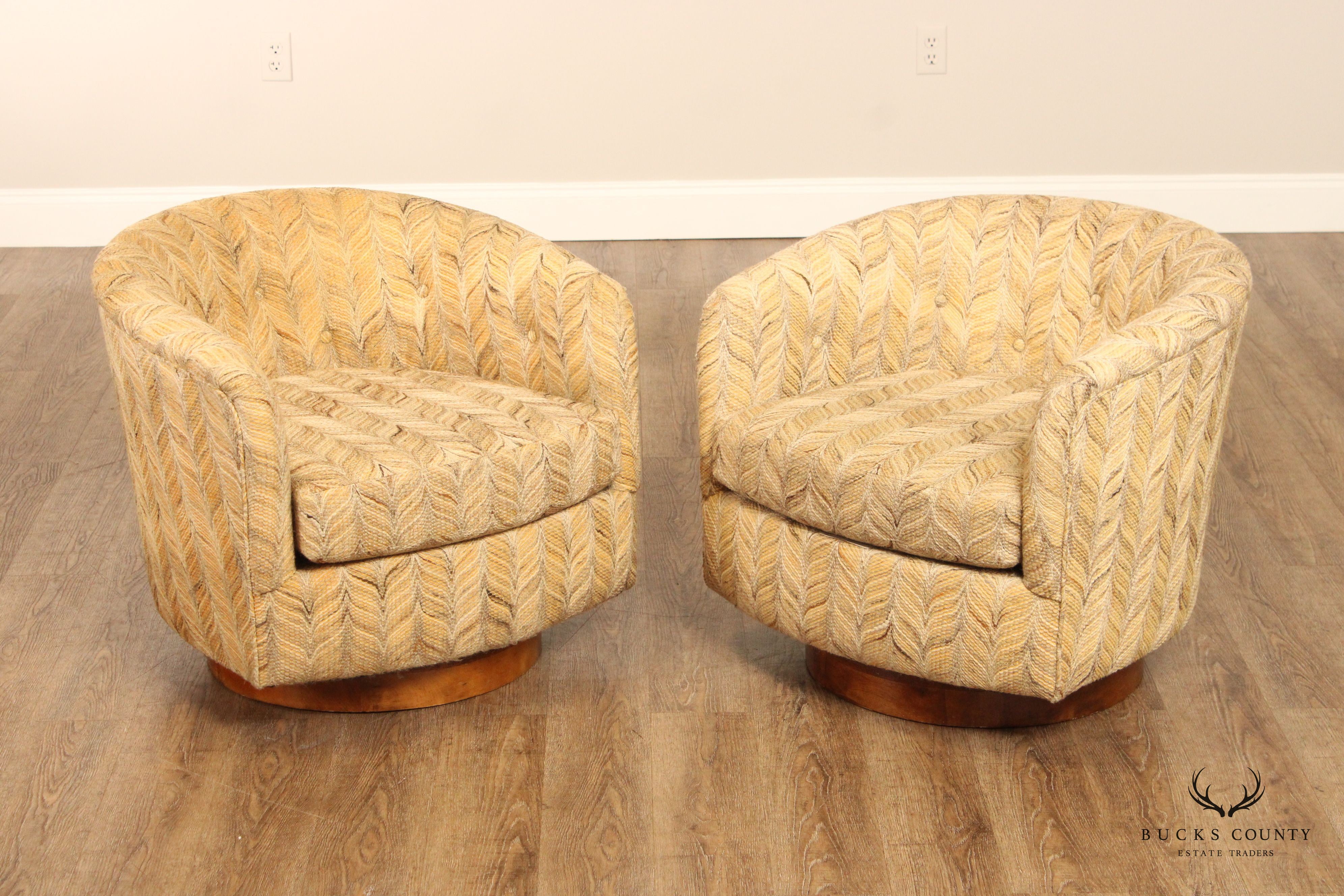 Milo Baughman Mid Century Modern Style Pair of Swivel Club Chairs