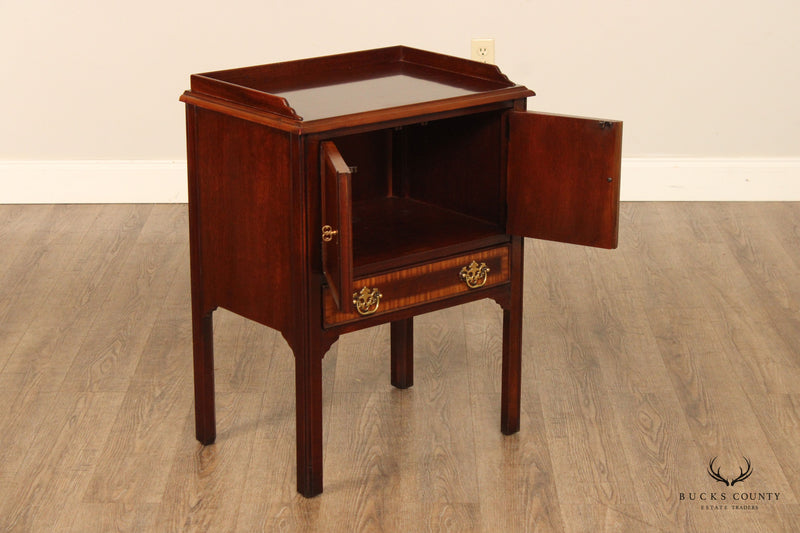 Drexel Chippendale Style Pair of Mahogany Cabinet Nightstands