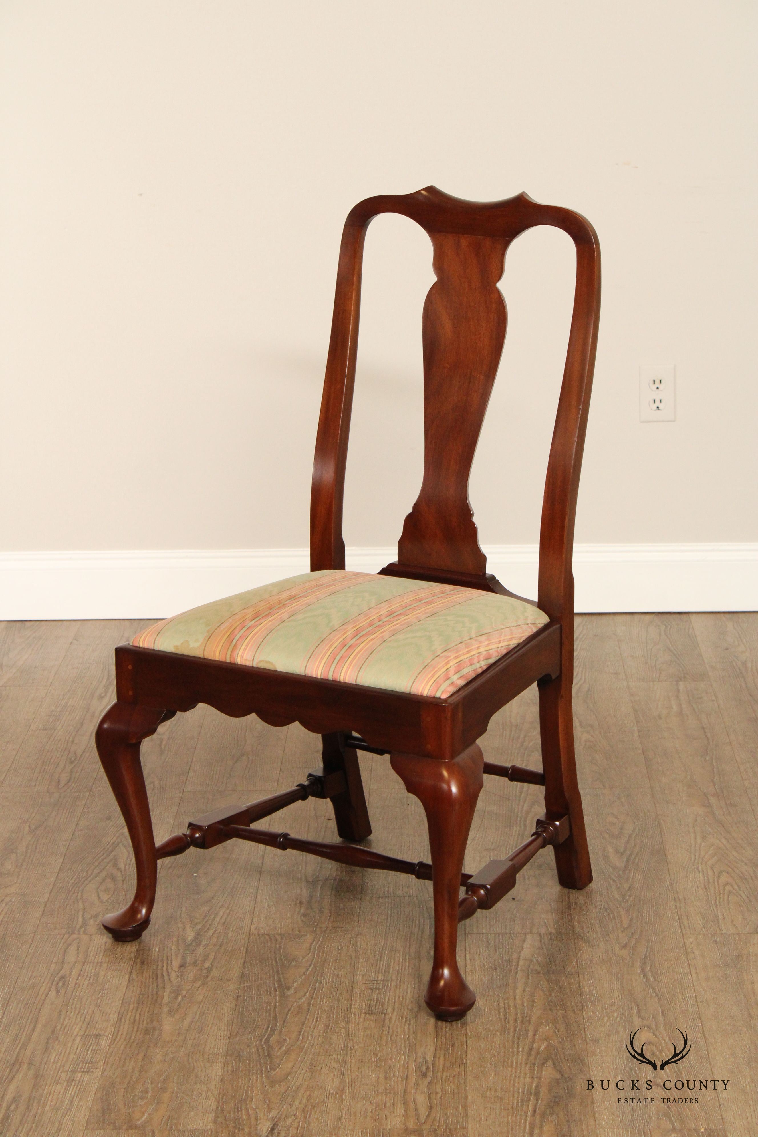 Henkel Harris Queen Anne Set of Six Mahogany Dining Chairs