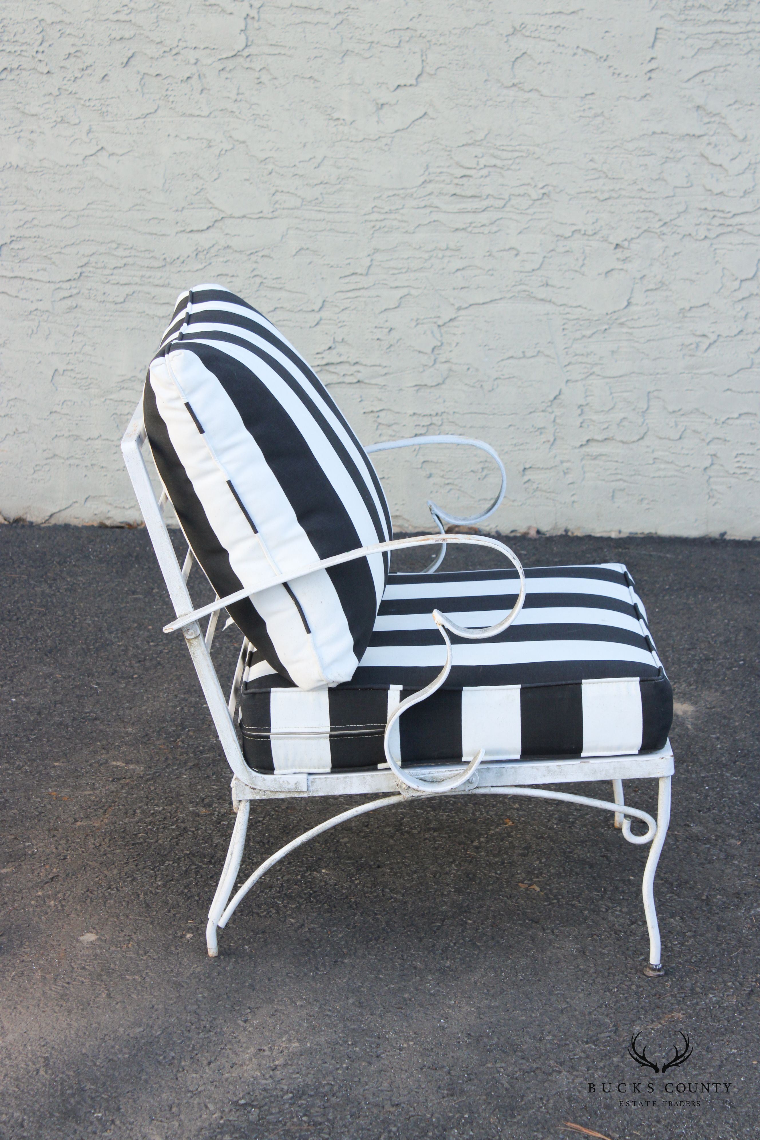 Mid Century Pair Wrought Iron Outdoor Lounge Chairs