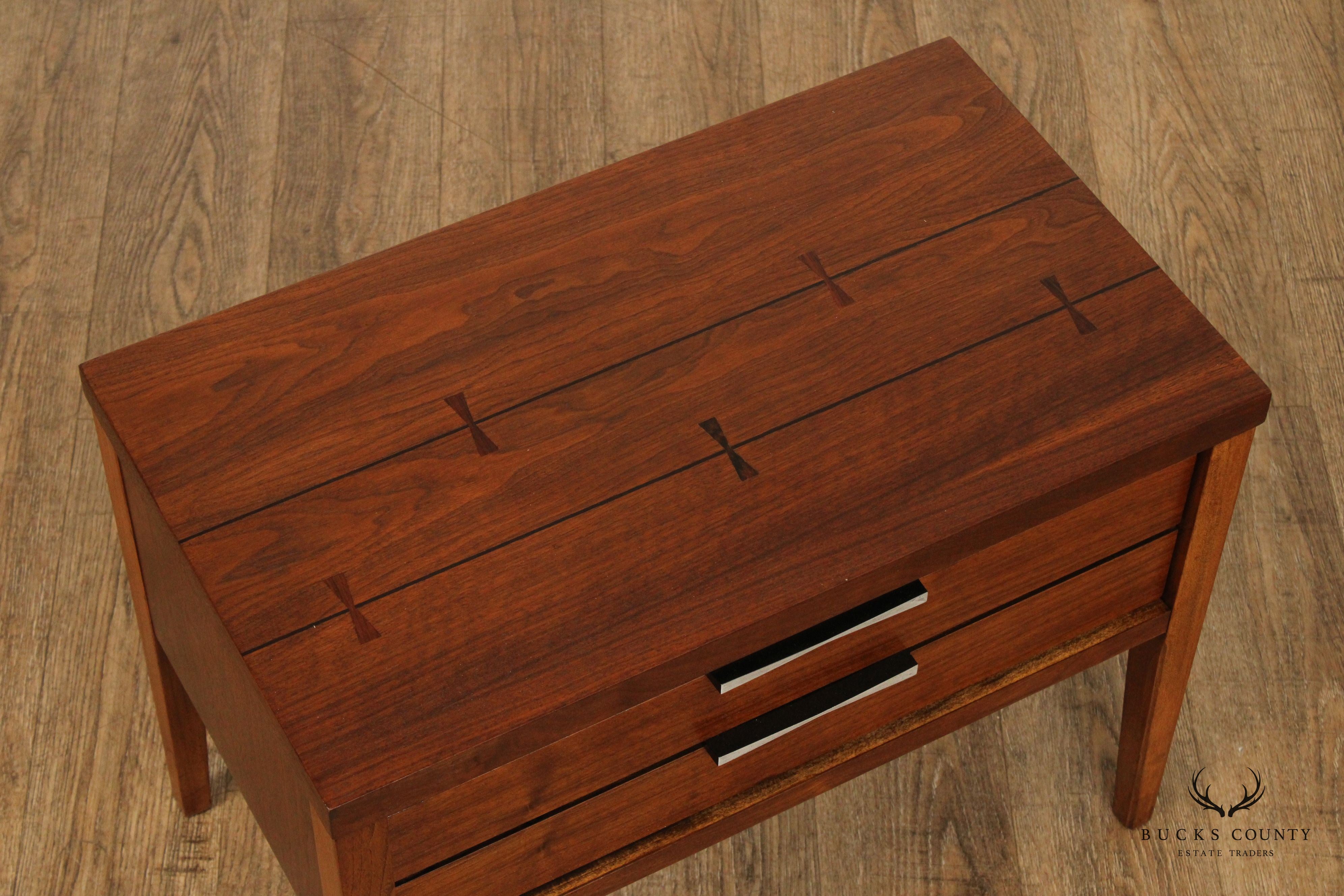 Lane 'Tuxedo' Mid Century Modern Walnut Nightstand