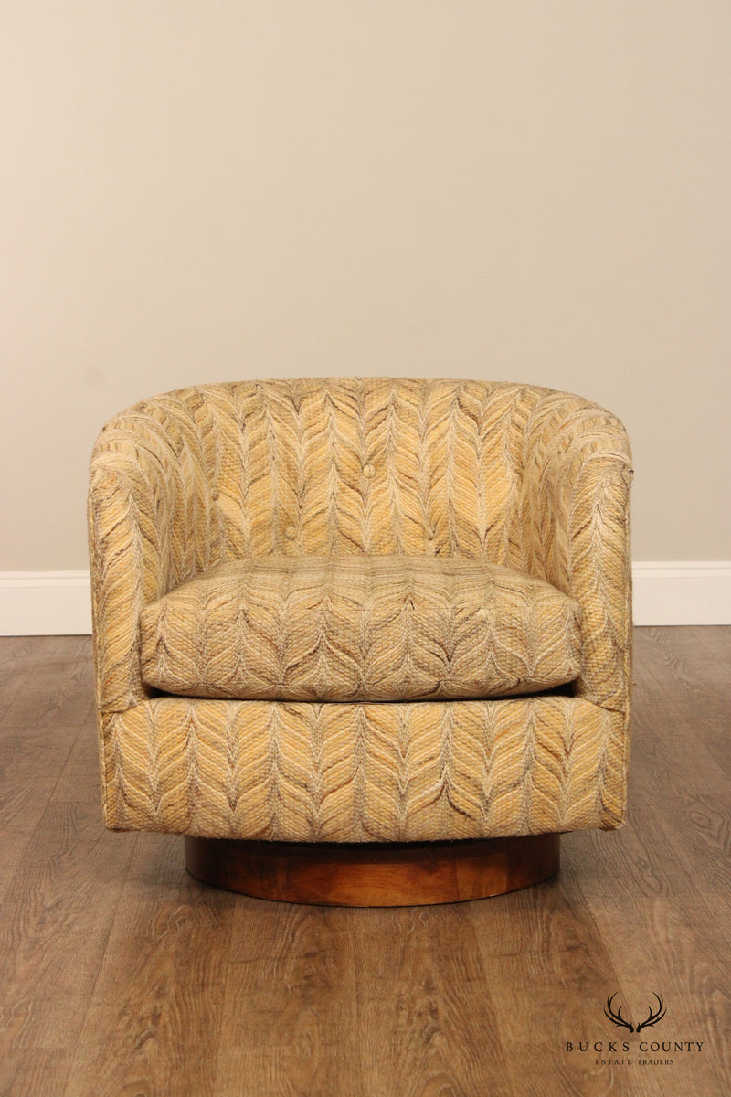 Milo Baughman Mid Century Modern Style Pair of Swivel Club Chairs