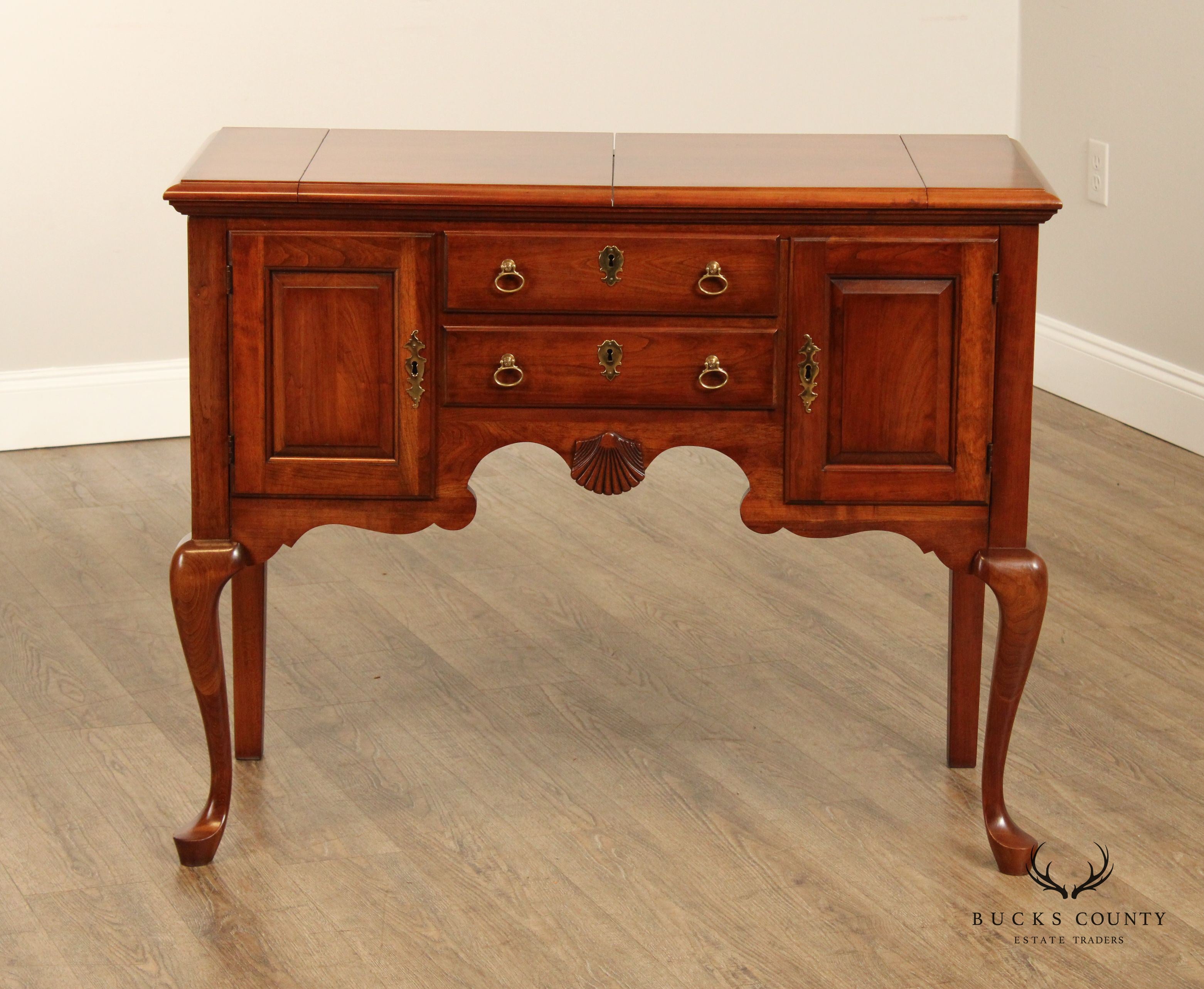 PENNSYLVANIA HOUSE QUEEN ANNE STYLE CHERRY FLIP TOP SIDEBOARD