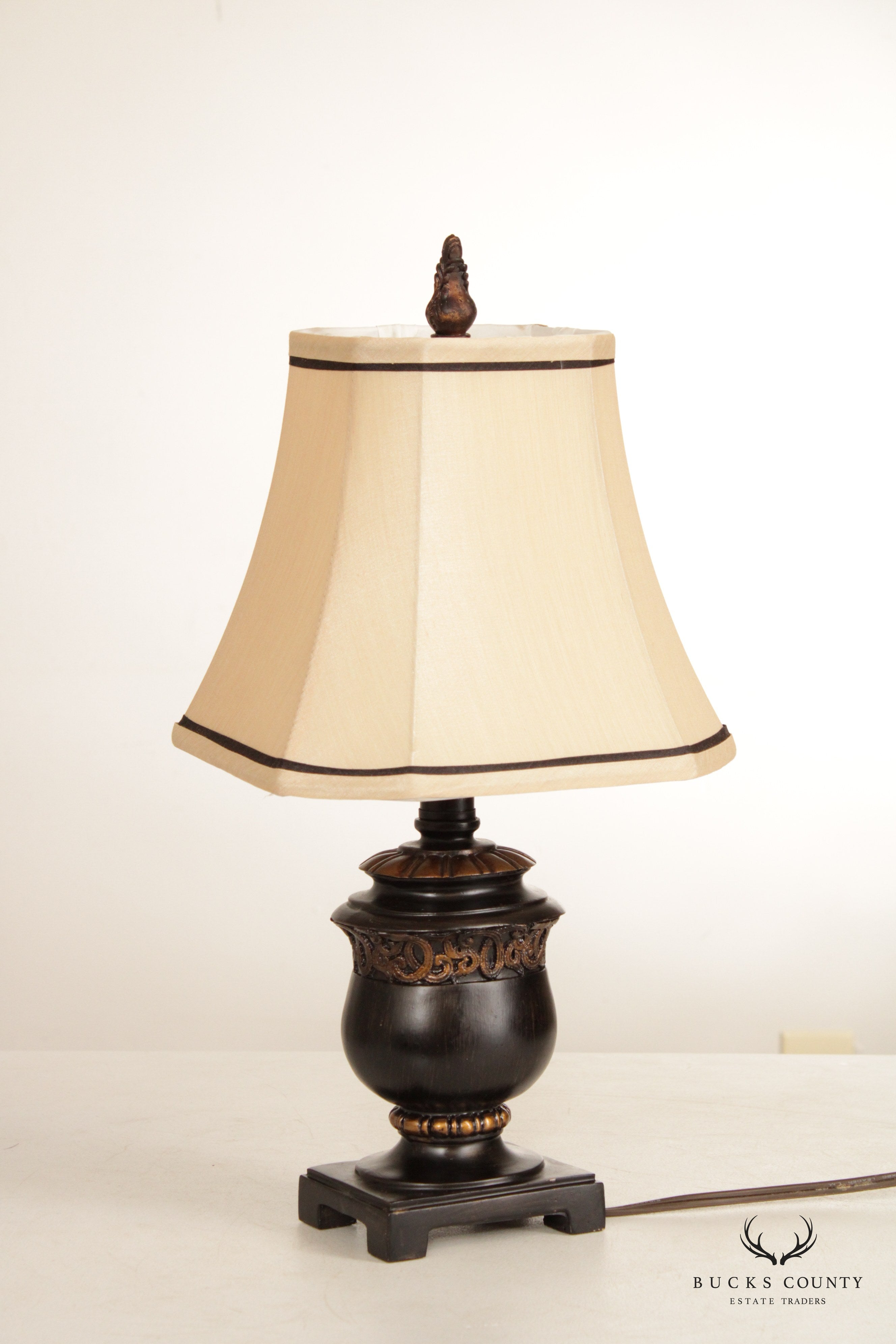 Regency Style Pair of Painted Urn Table Lamps