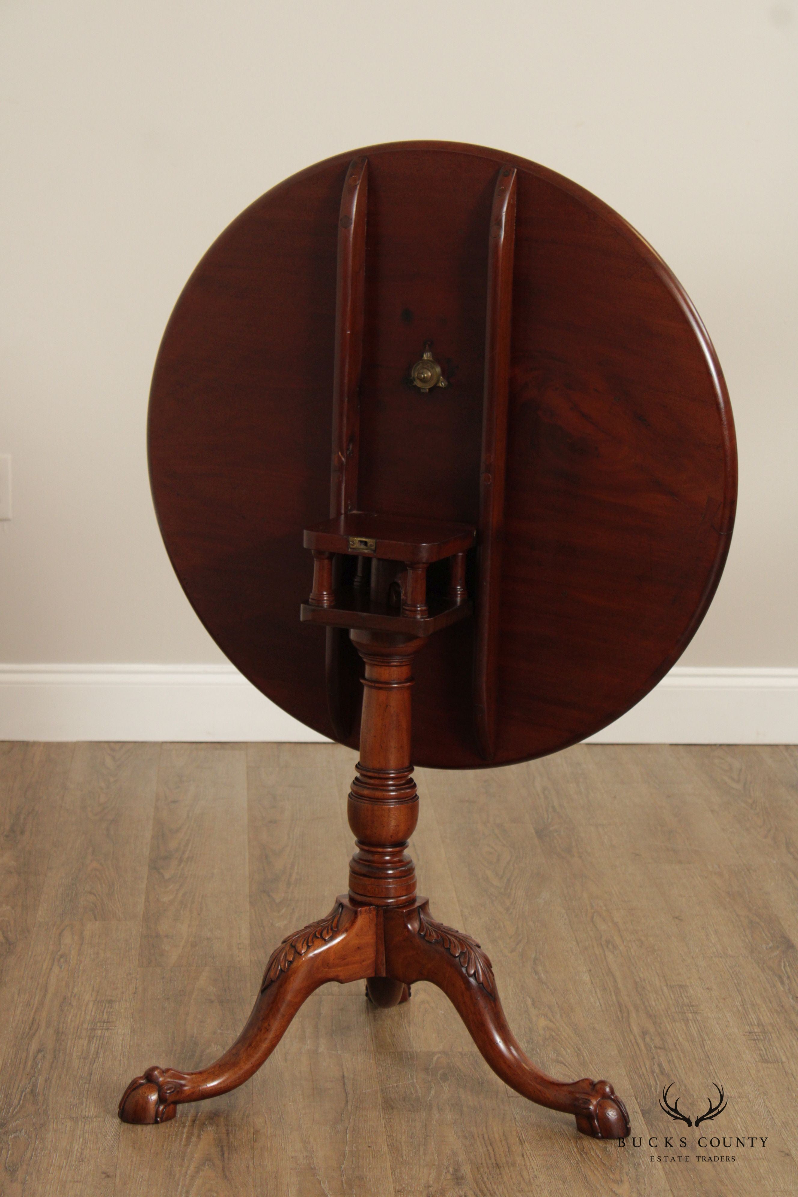 18th Century Philadelphia Mahogany Chippendale Style Tilt Top Tea Table