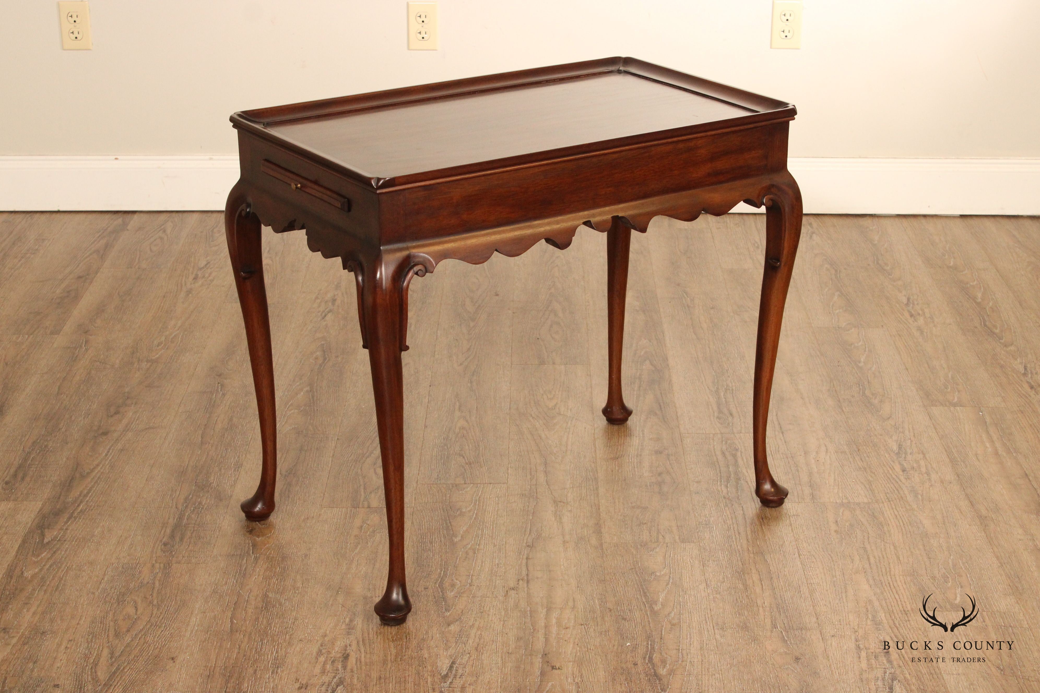 Henkel Harris Queen Anne Style Mahogany Side Table