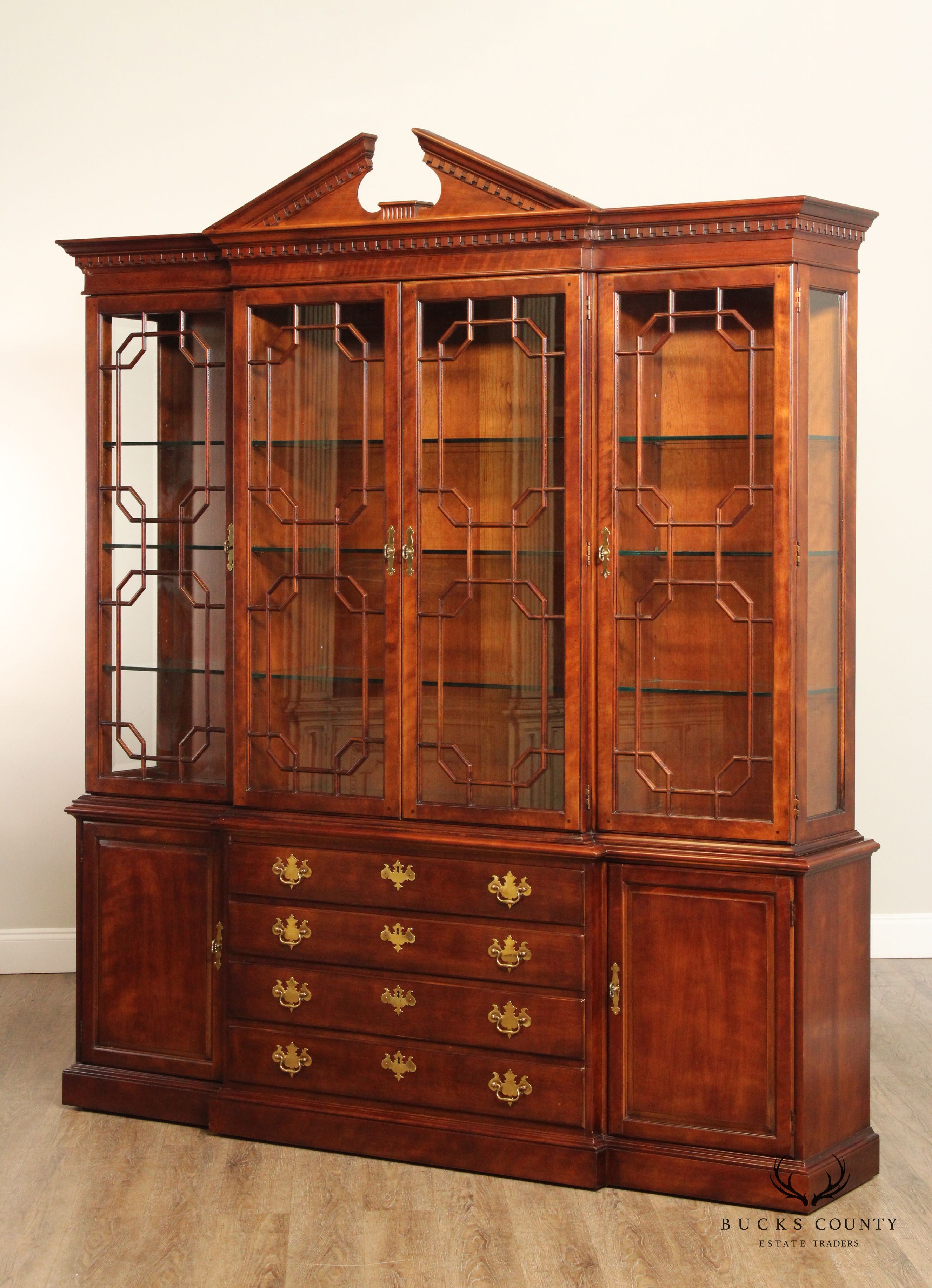 Henredon Chippendale Style Cherry Breakfront China Cabinet