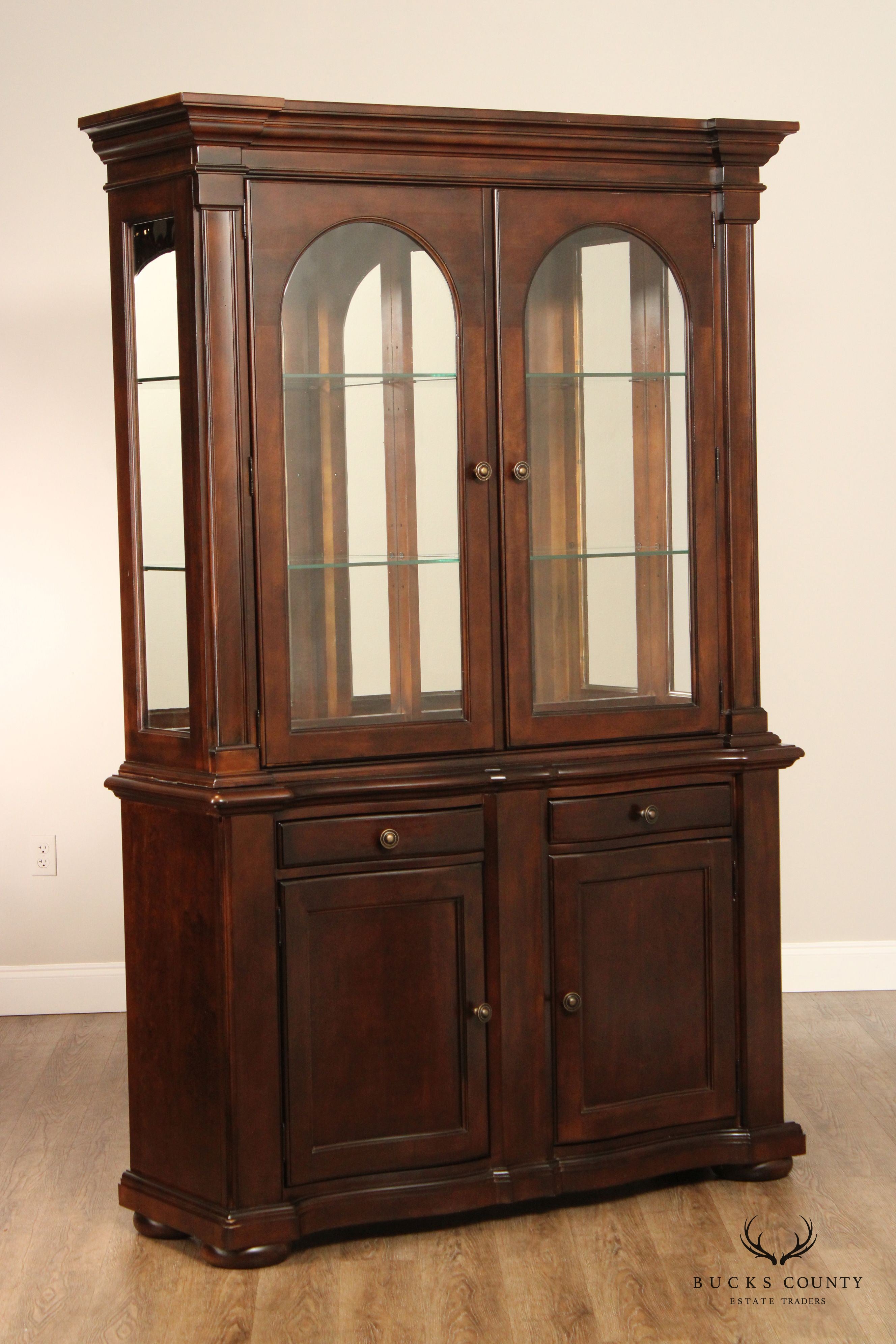 Bernhardt Furniture Italian Provincial Style 'Belmont' China Cabinet