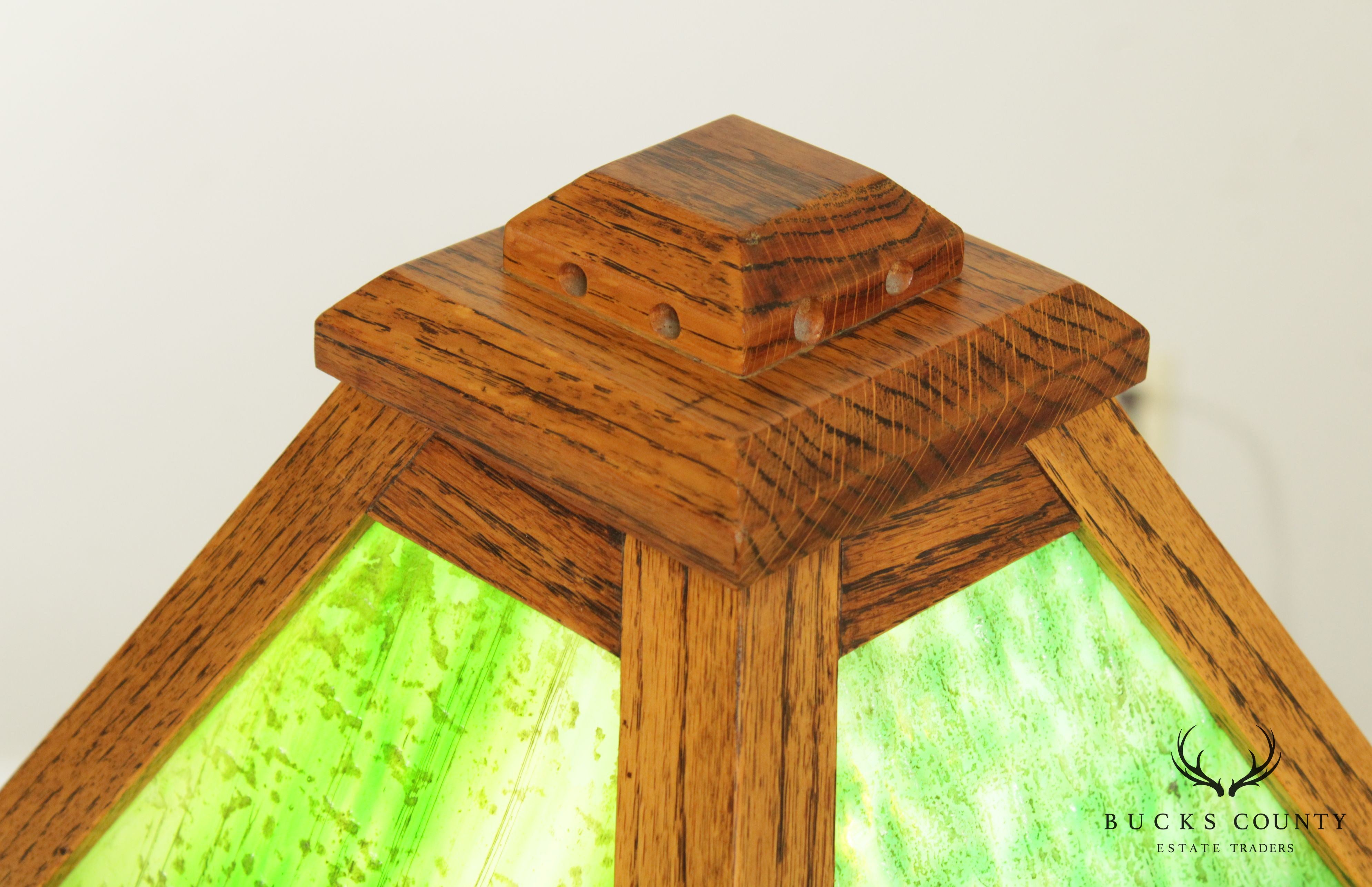 Mission Arts & Crafts Vintage Oak Slag Glass Table Lamp