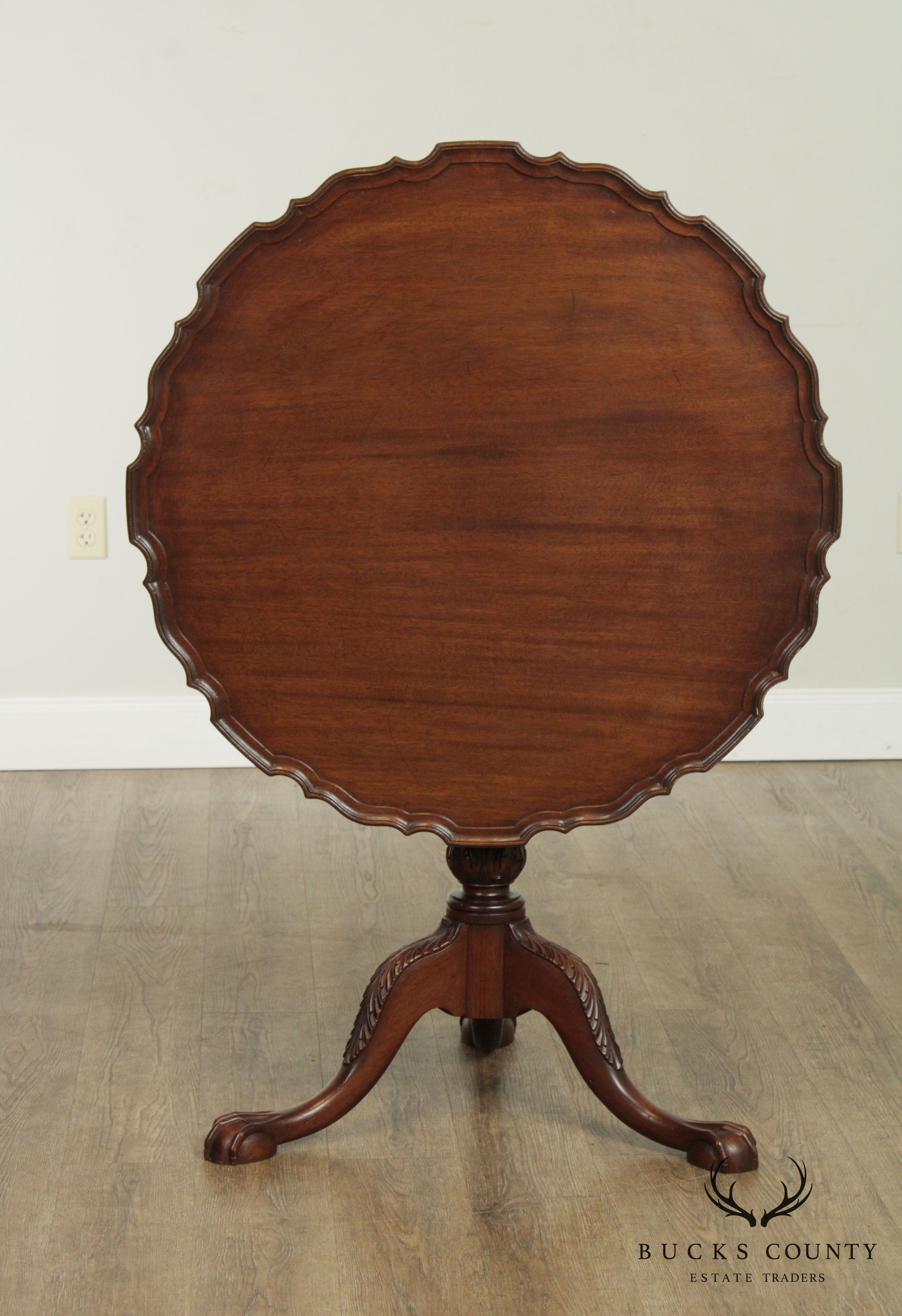 Chippendale Style Vintage Custom Mahogany Tilt Top Pie Crust Table