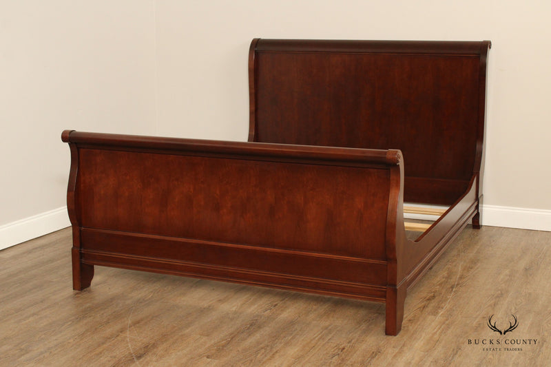 Traditional Cherry Queen Size Sleigh Bed