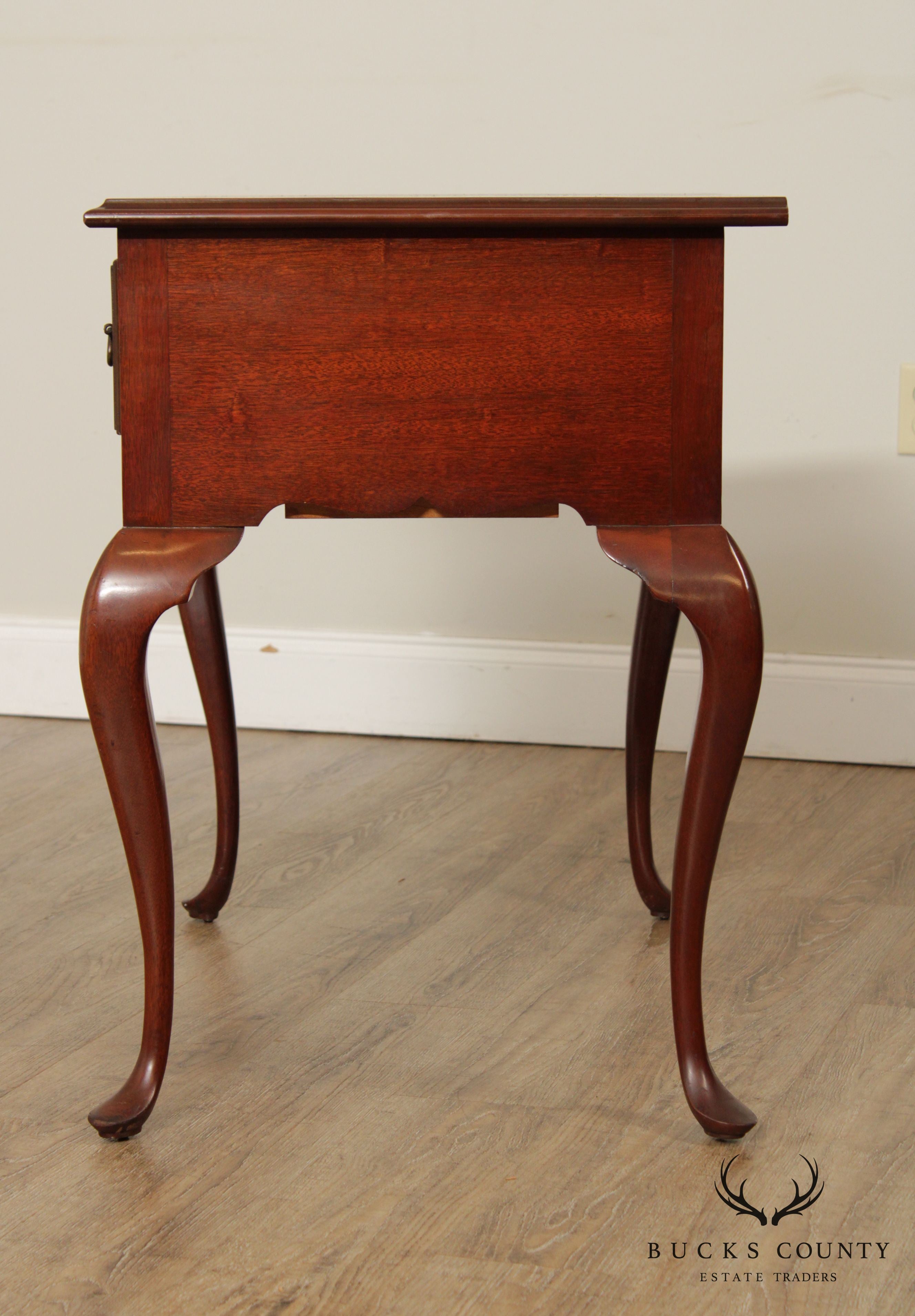 Biggs Queen Anne Style Mahogany 3 Drawer Lowboy Dressing Table