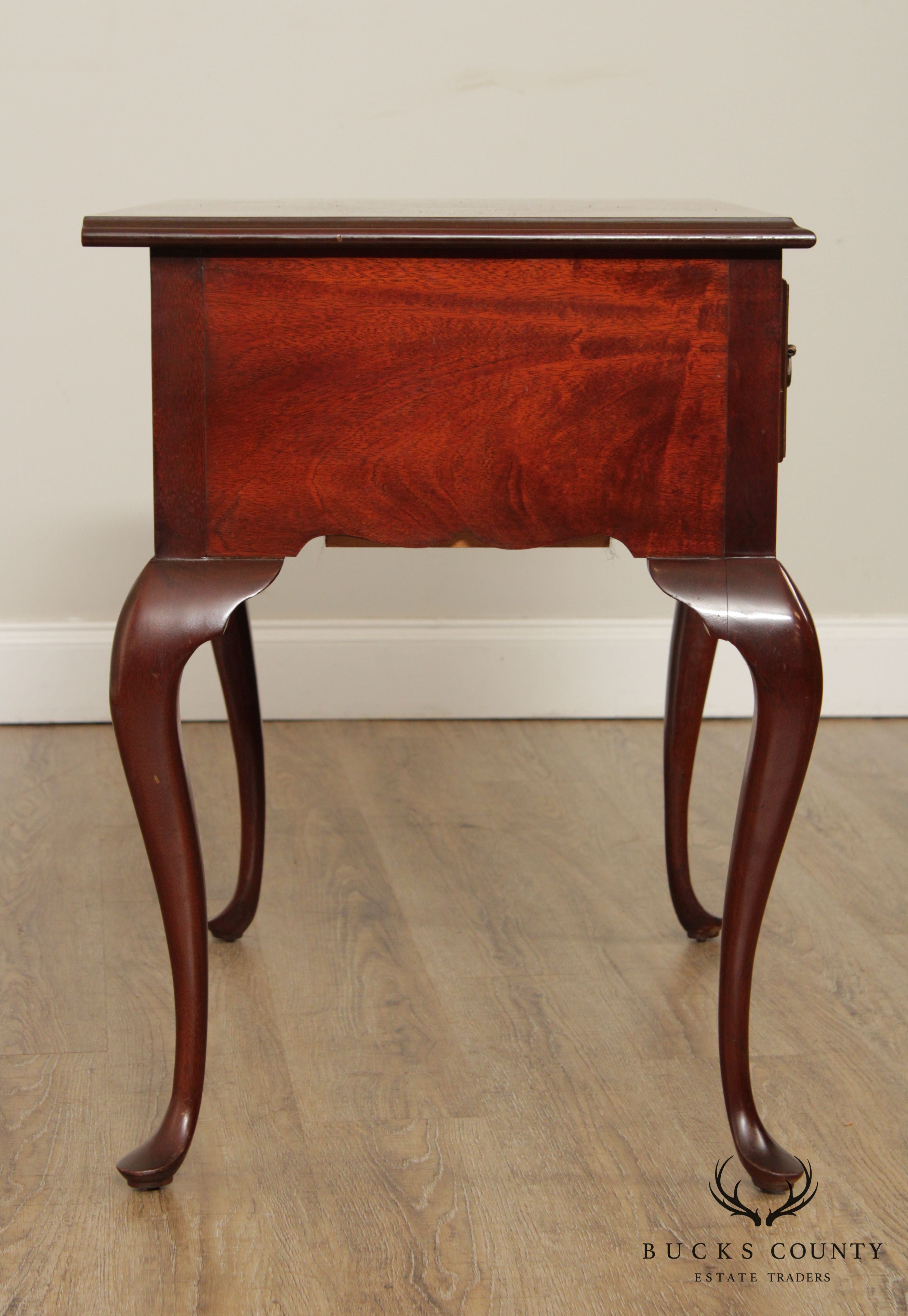 Biggs Queen Anne Style Mahogany 3 Drawer Lowboy Dressing Table