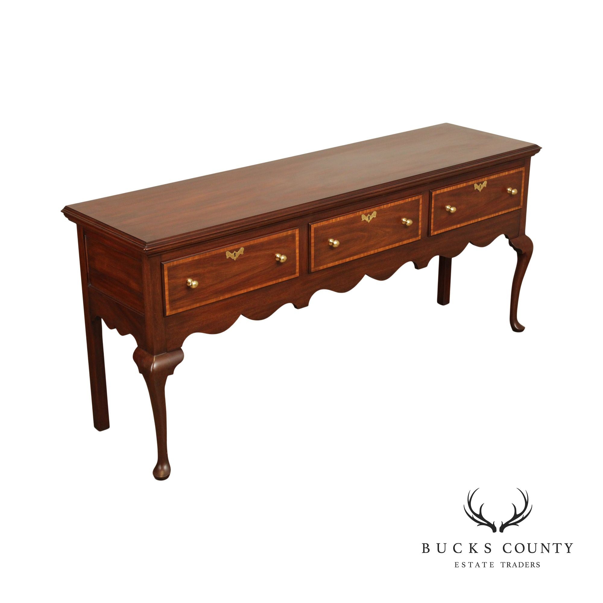 Henkel Harris Queen Anne Style 'Jamestown Colony' Mahogany Sideboard