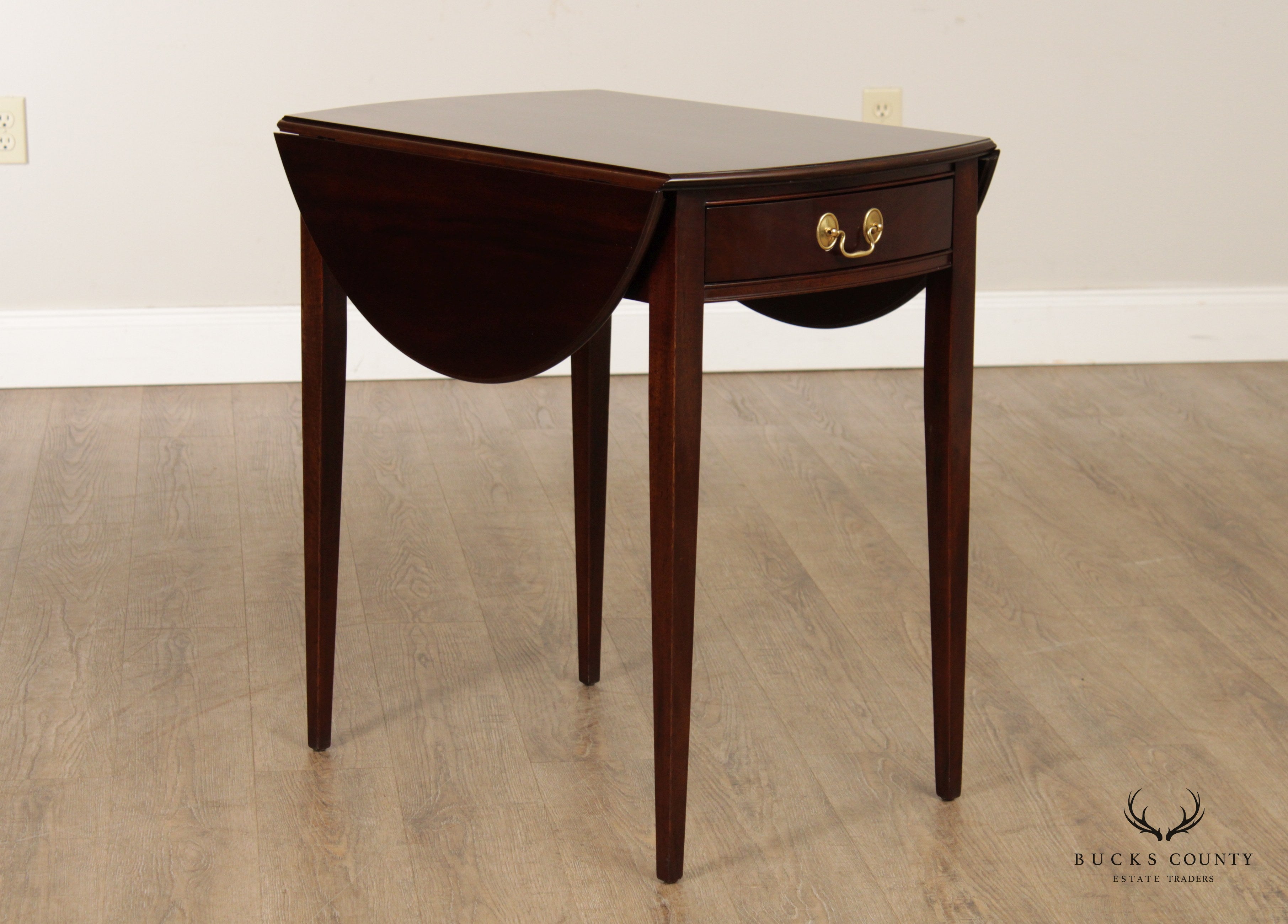 L. & J. G. Stickley Hepplewhite Style Mahogany Drop Leaf Pembroke Table