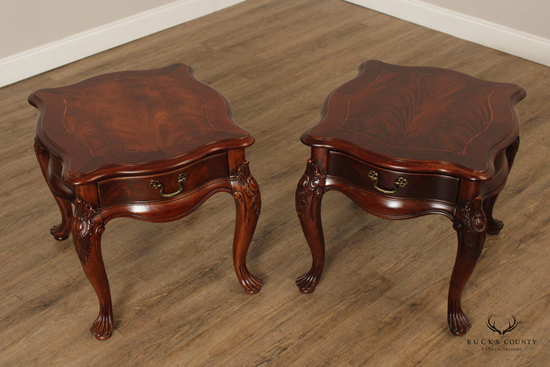 Thomasville Georgian Style Pair of Mahogany End Tables