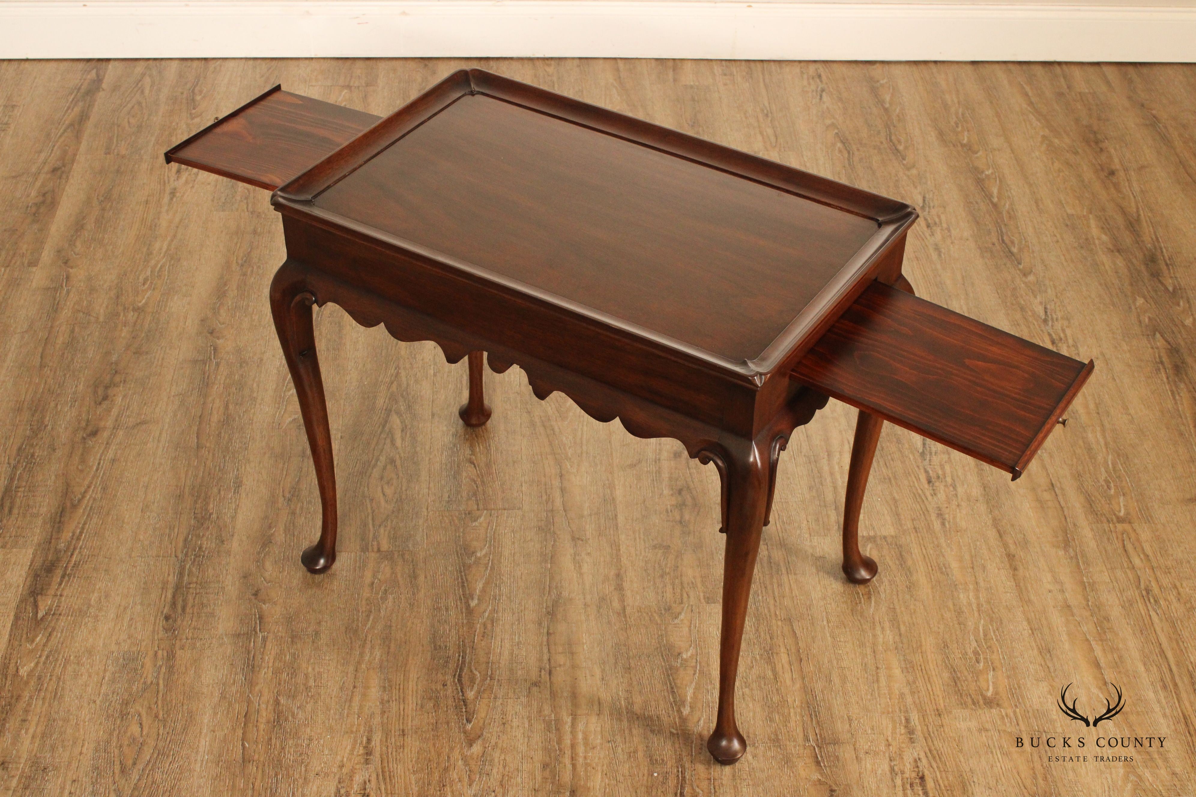 Henkel Harris Queen Anne Style Mahogany Side Table