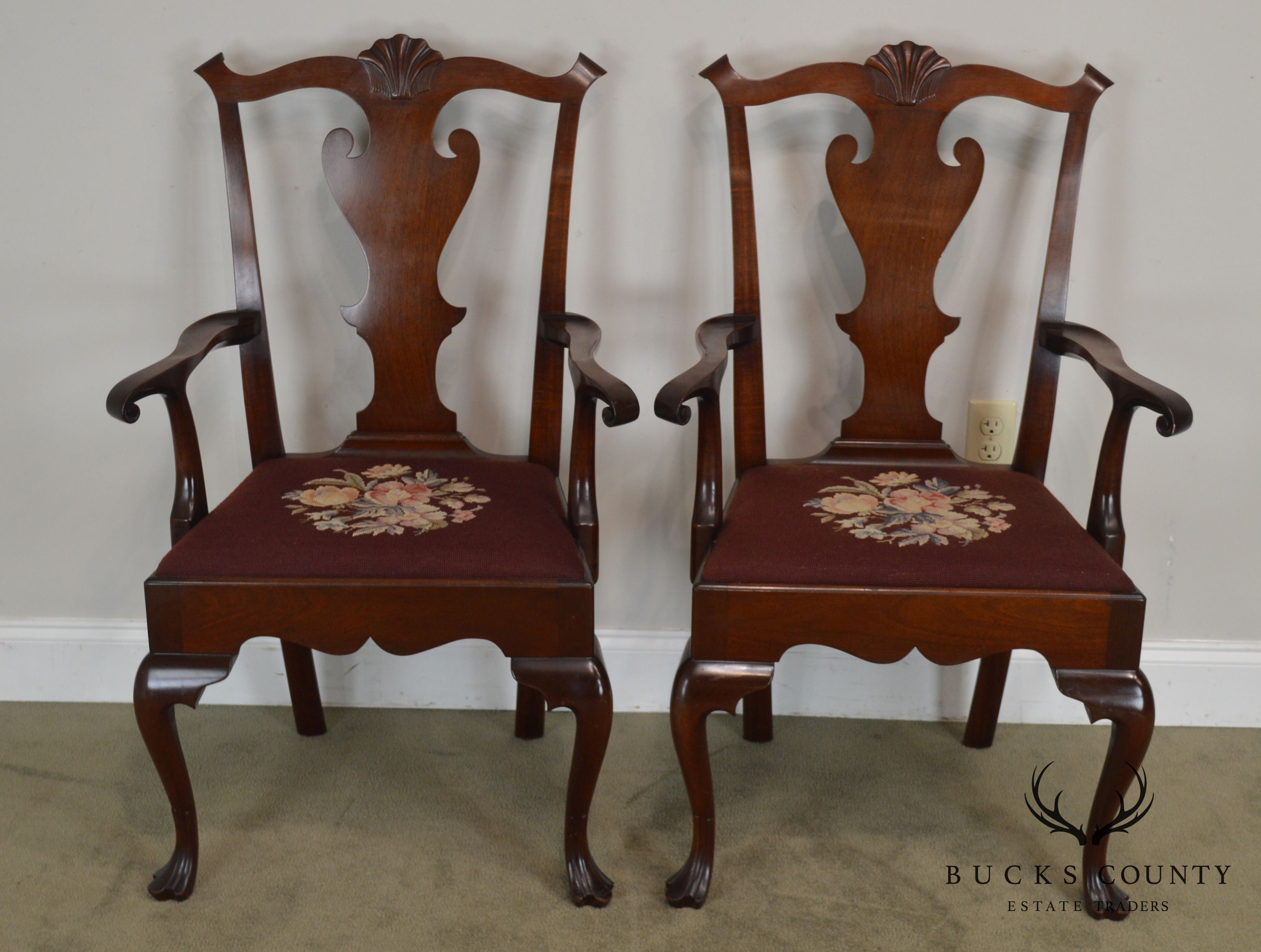 Philadelphia Chippendale Style Custom Quality Pair Mahogany Trifed Foot Armchairs